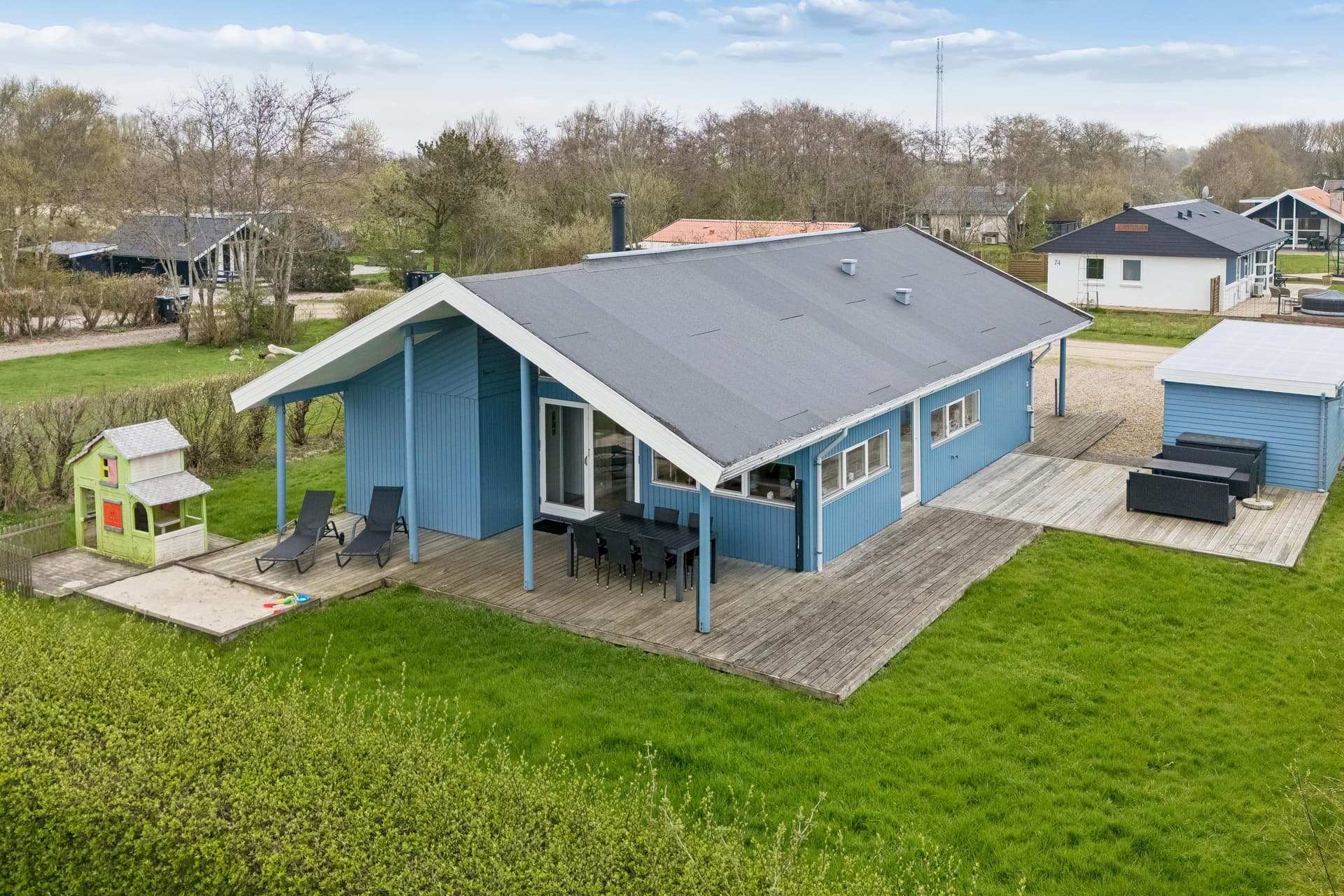 Horsfold 84, Hemmet - Bild 1