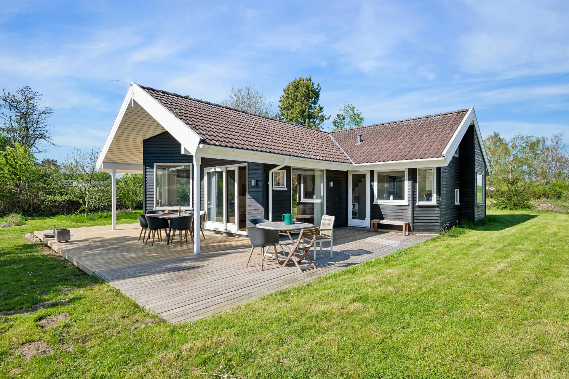 Lergraven 27, Knebel - Bild 1