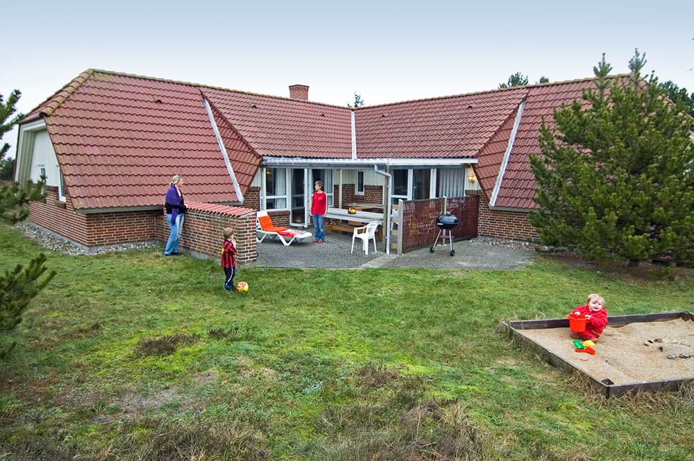 Stort sommerhus med pool på Fanø. - Bild 1