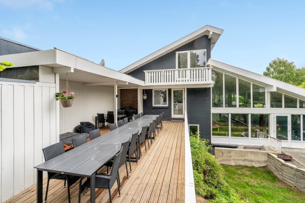 Spændende stort sommerhus nær Limfjorden - Bild 1