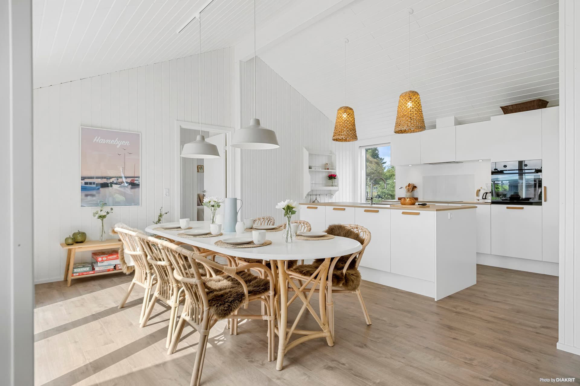 Hyggeligt sommerhus med havudsigt, wellness og aktiviteter på Sjællands Odde - Bild 1